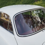 The curved window shield was adopted for aerodynamics.