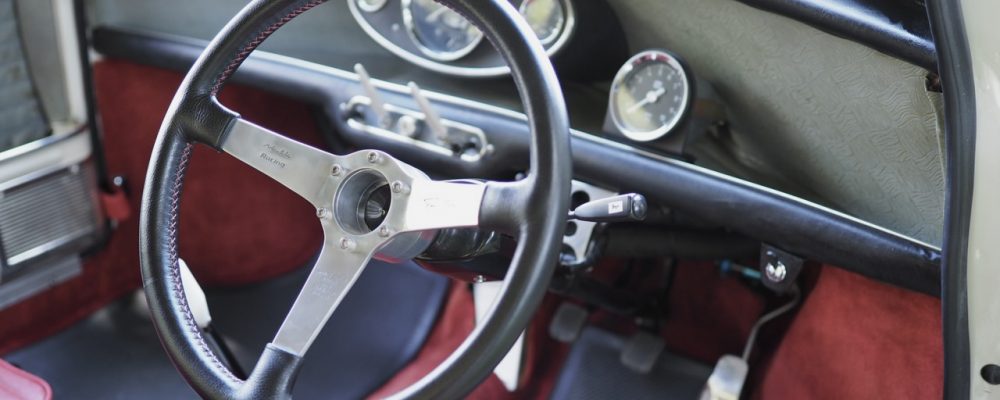 Motolita Racing is chosen, valuable steering wheel included, including the original